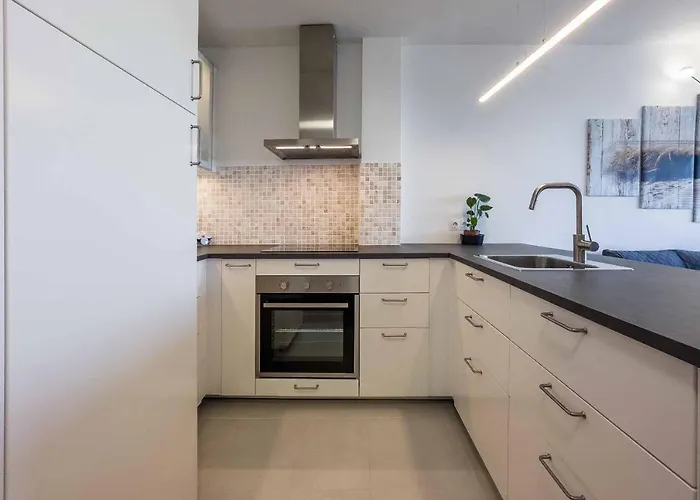 Apartamento Acogedor, Terraza, Piscina Y Mar